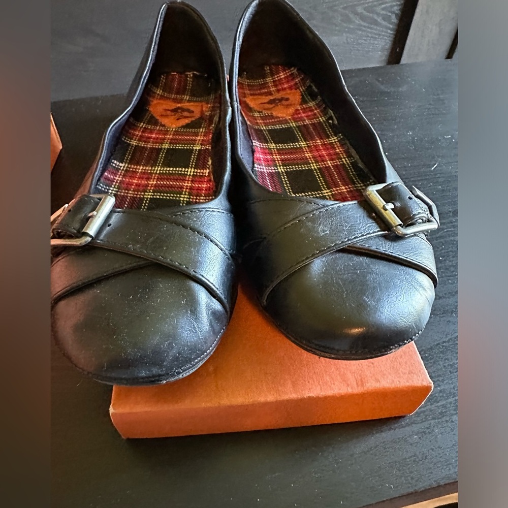 Rocket Dog black flats size 8.5 used